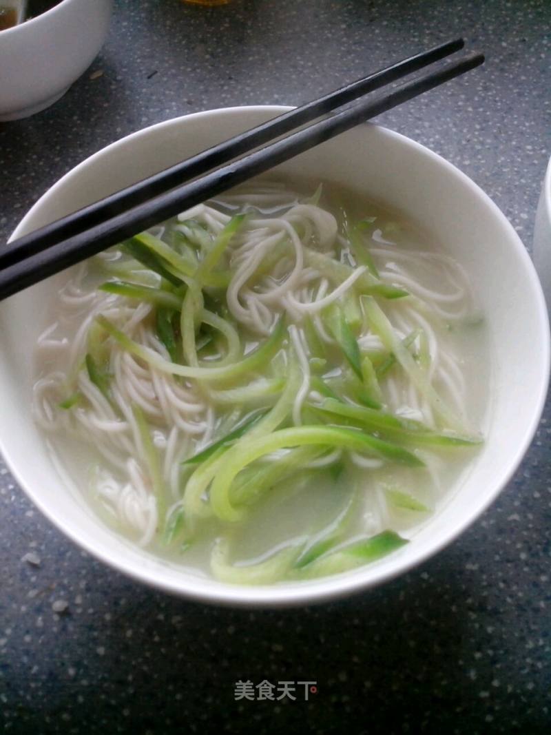 萝卜丝鸡汤面的做法