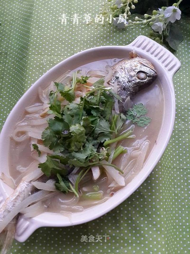 黄鱼煮萝卜丝的做法