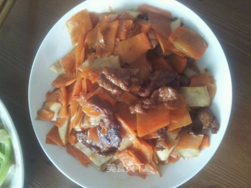 杏鲍菇胡萝卜炒肉的做法