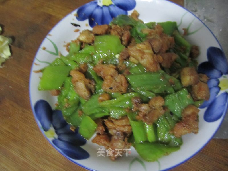 尖椒炒鸡块的做法