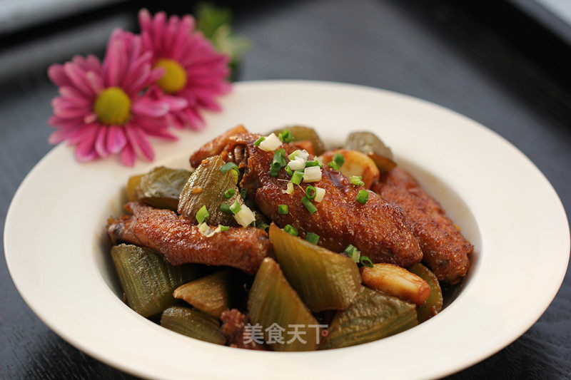 莴苣烧鸡翅的做法