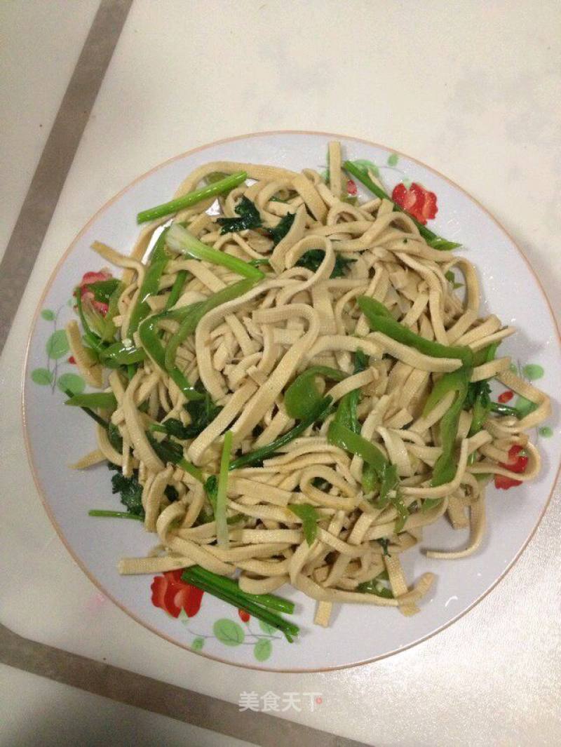 炒豆腐皮的做法