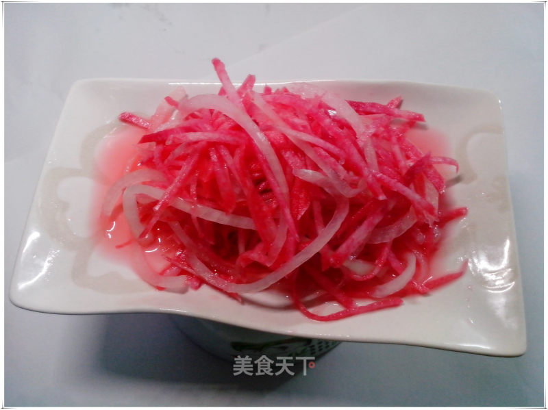 洋葱拌心里美萝卜的做法