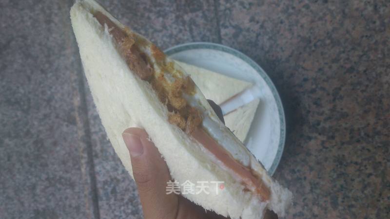 鸡蛋火腿三明治四人份的做法
