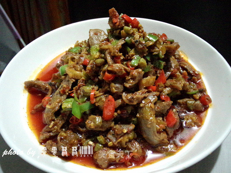小米辣爆炒鸭胗的做法