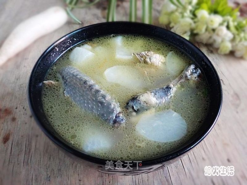 萝卜煮鸡的做法