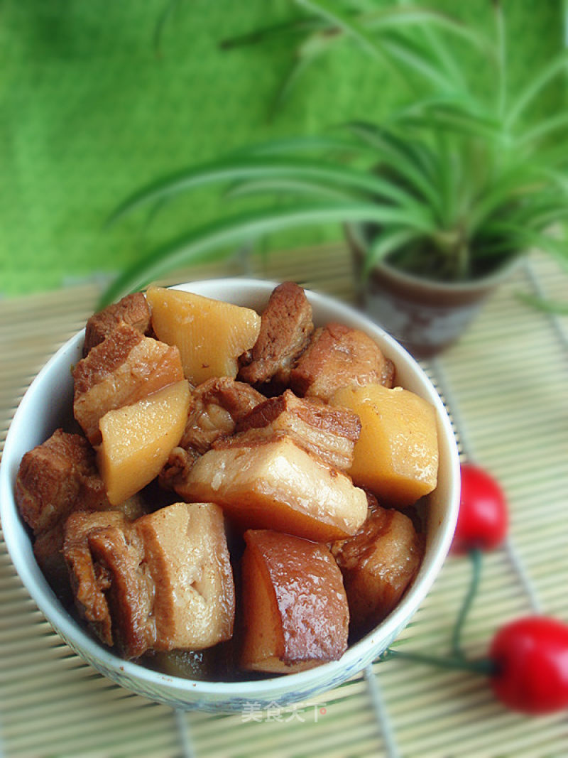 红烧肉炖土豆的做法