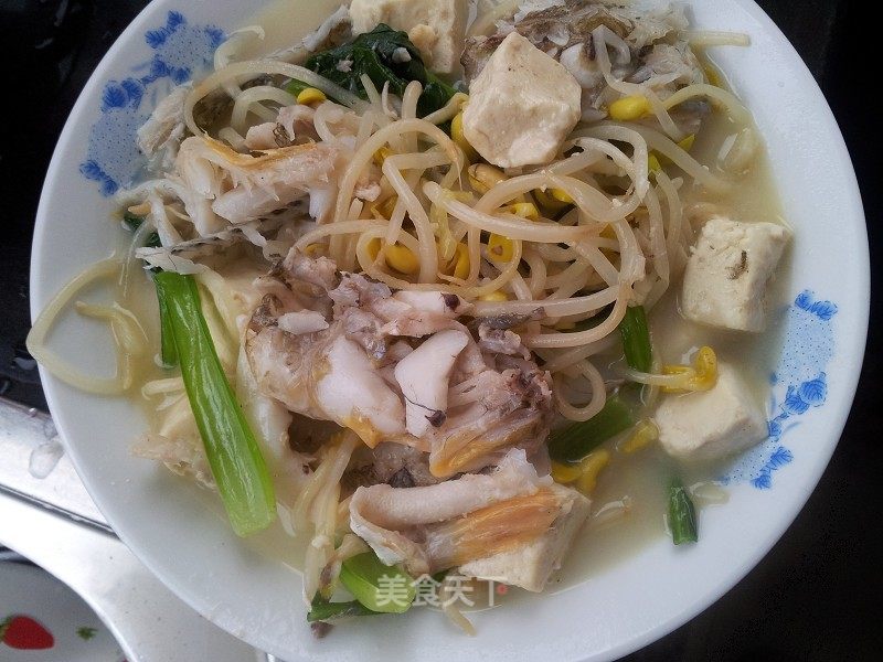 油光鱼炖豆腐的做法