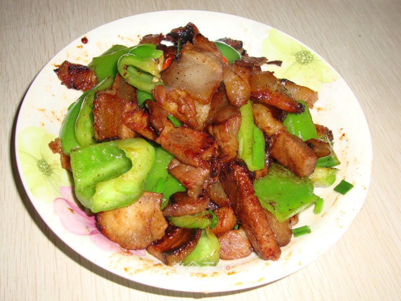 菜椒炒叉烧的做法