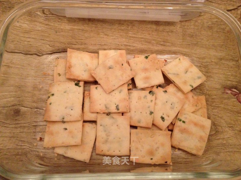 大爱烤箱！香葱芝麻苏打饼干！成功的做法