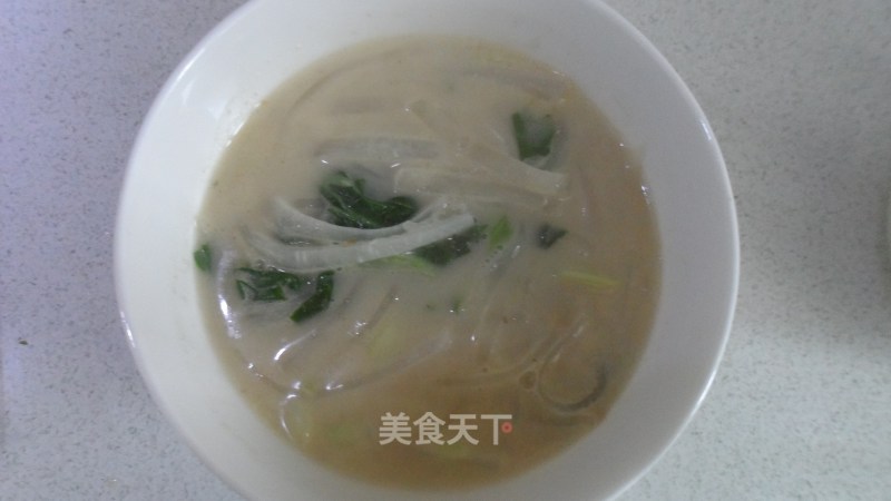 鲫鱼萝卜丝汤的做法