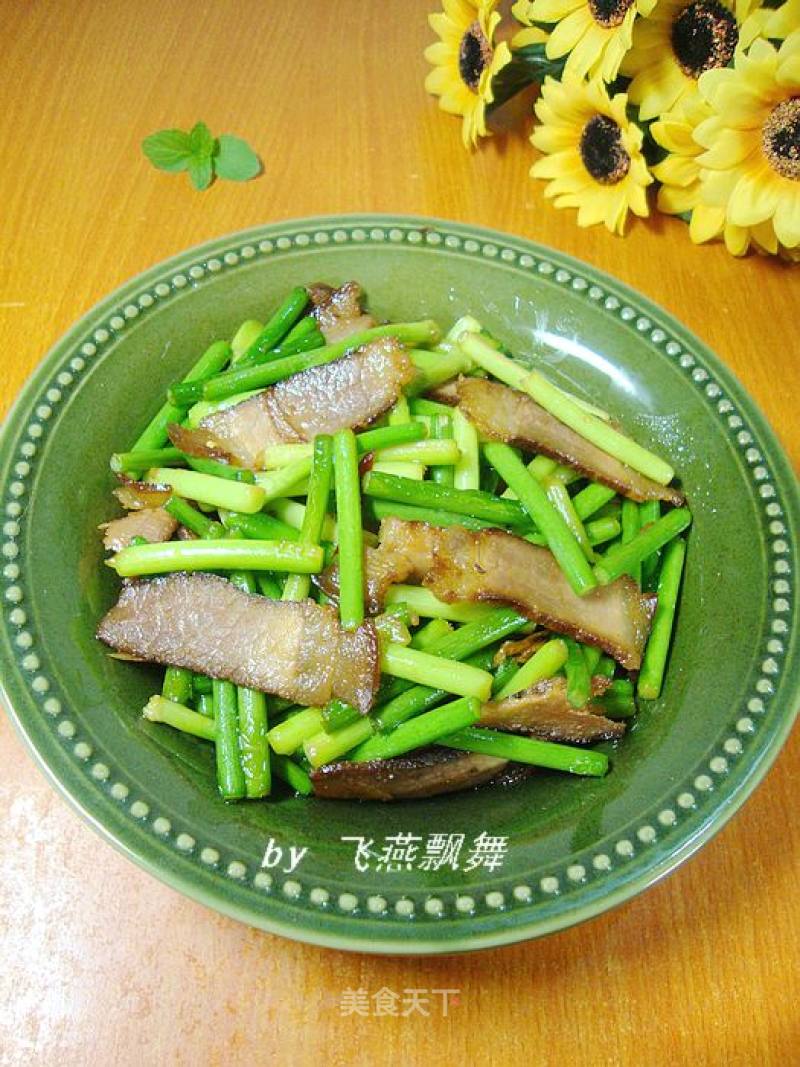 经典家常菜------【蒜薹炒腊肉】的做法