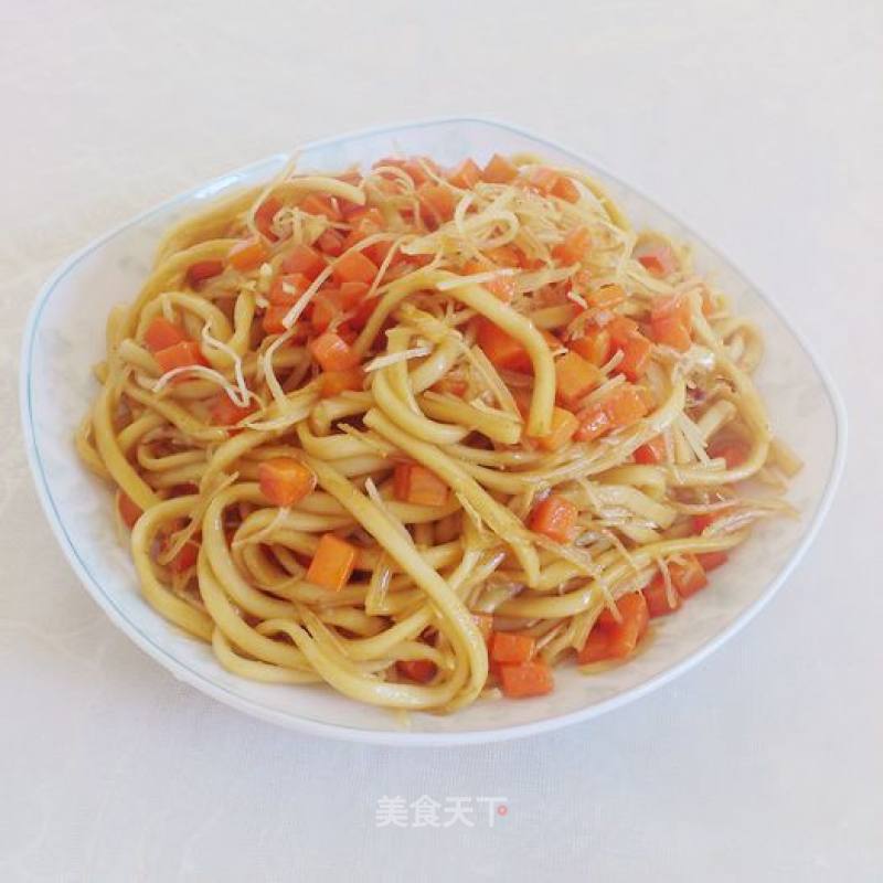 椰丝沙拉炒面的做法