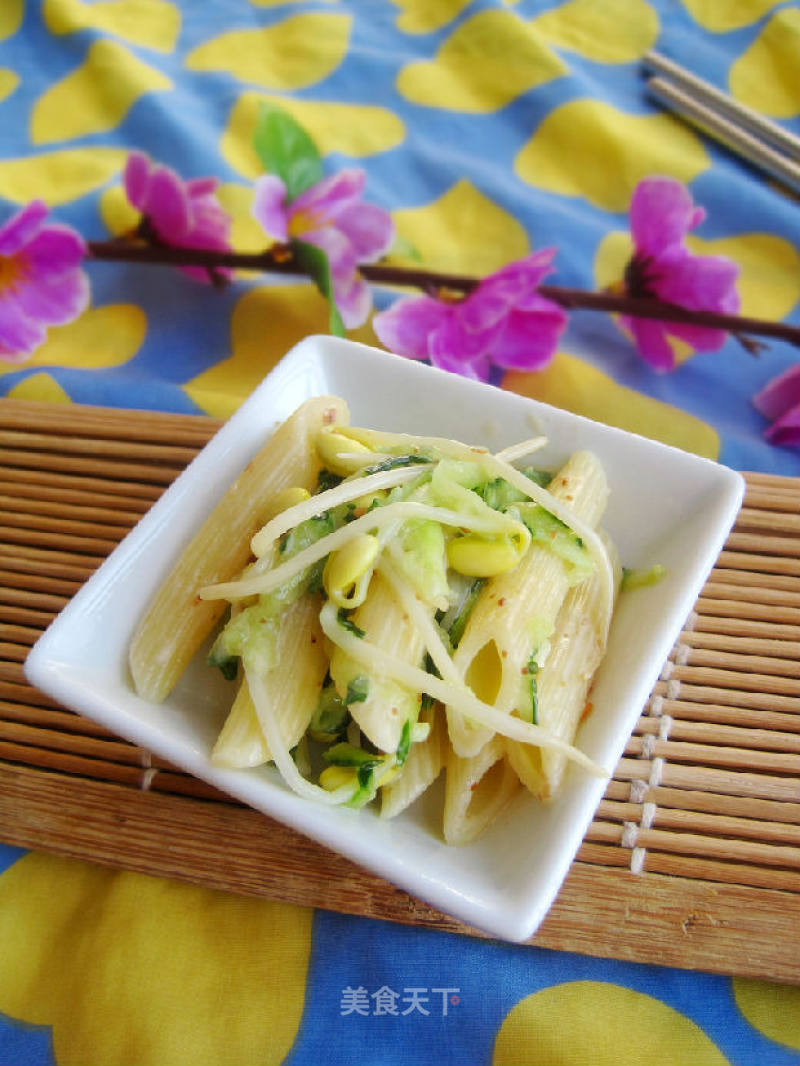 沙拉蔬菜通心粉