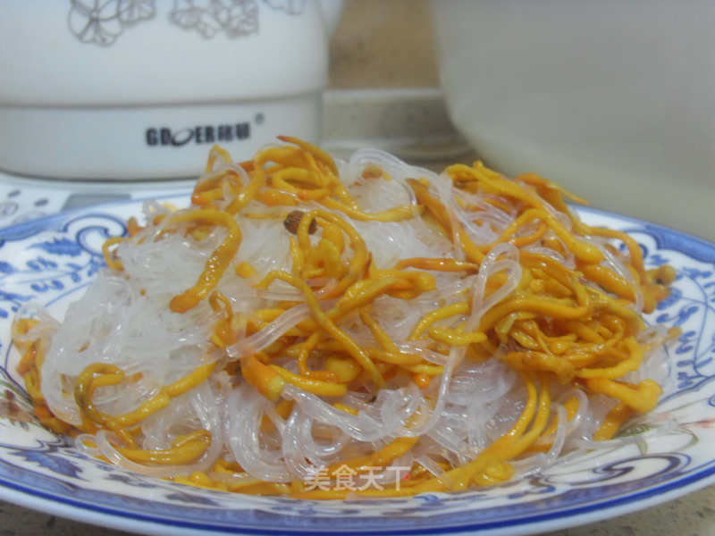凉拌虫草菇的做法