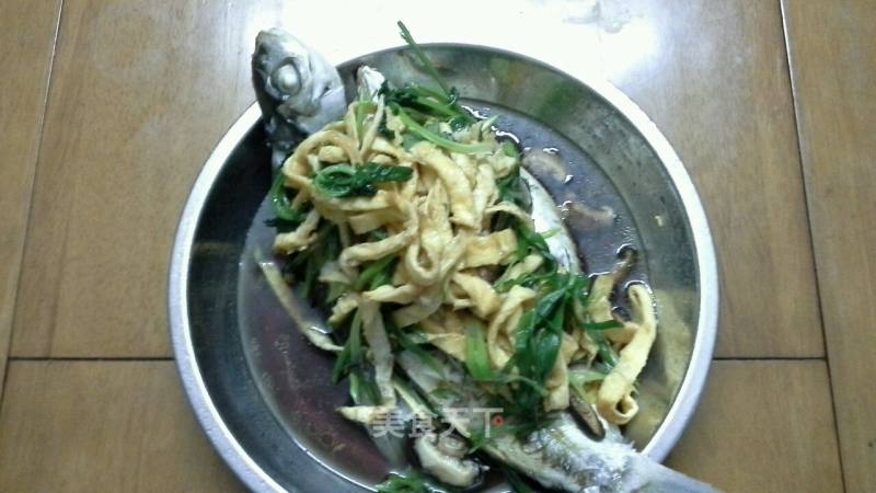 冬菇蛋丝蒸海鯿的做法