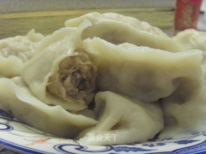 东北猪肉酸菜馅水饺的做法