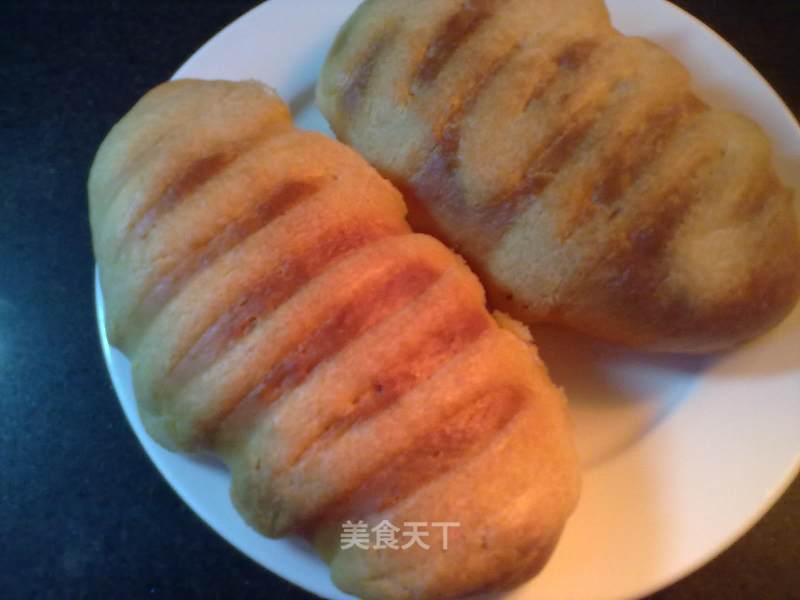 小毛毛虫面包的做法