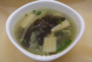 白菜木耳腐竹汤的做法步骤：6