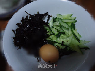 简单易学的—紫菜蛋花汤的做法步骤：1