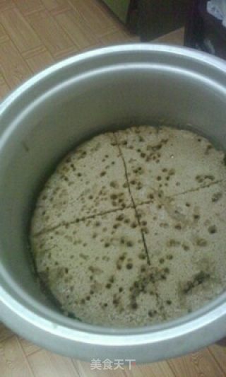 第一次用电饭锅做的蛋糕，有点像枣糕的做法步骤：3