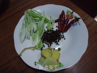 麻辣西兰花的做法步骤：1