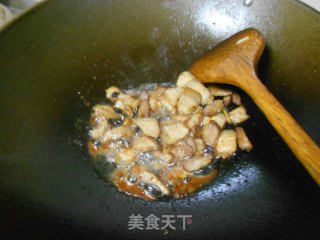 猪肉炒芹菜的做法步骤：4
