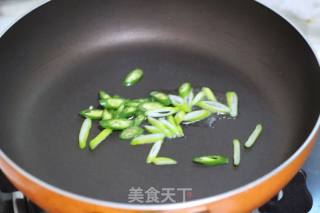 5分钟打造一款低热量的超级下饭菜——【泡菜蒸金针菇】的做法步骤：7