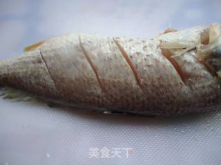 干烧小黄鱼的做法步骤：2