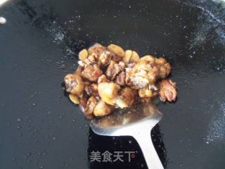 板栗烧鸡的做法步骤：3