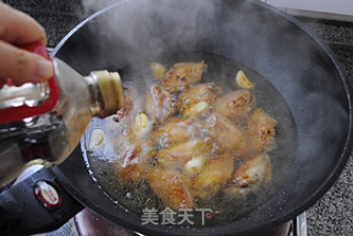 蒜子扣鸡翅的做法步骤：10
