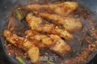 在家自制“鱼肉外酥里嫩、汤汁咸鲜适口”的江南风味【爆鱼面】的做法步骤：15