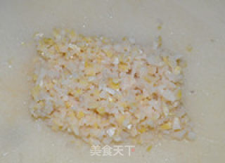 小点心---晶莹剔透的水晶虾饺的做法步骤：3
