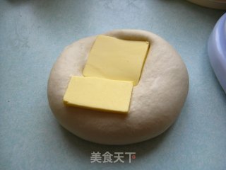 香酥橄榄型面包的做法步骤：2