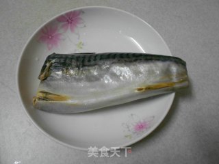 香煎咸清鱼的做法步骤：1