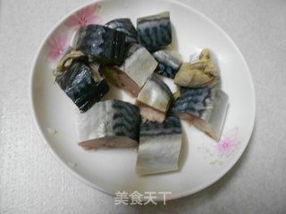 香煎咸清鱼的做法步骤：2