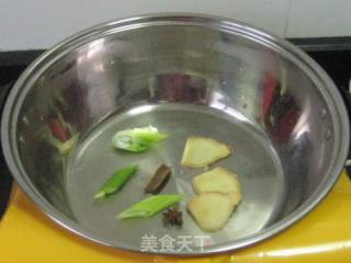 酱肉煨蛋的做法步骤：4