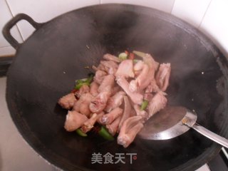 红烧鸭膀爪的做法步骤：8
