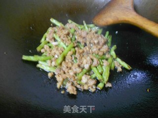 干煸四季豆的做法步骤：6