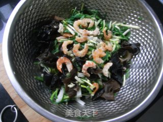 海米青拌韭菜黄的做法步骤：16