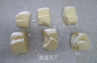 玫瑰花馒头的做法步骤：2