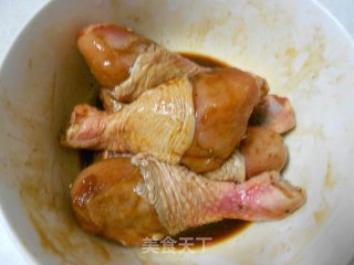 烤鸡腿的做法步骤：2
