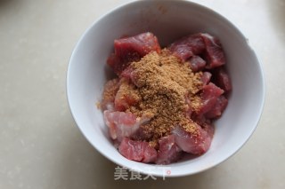 孜然烤肉串的做法步骤：2