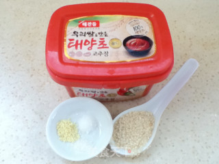 香辣炒年糕的做法步骤：2