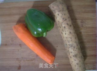 青椒炒山药的做法步骤：1
