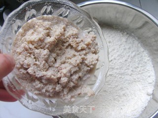 给豆渣一个好去处——咸香Q滑豆渣馒头的做法步骤：2