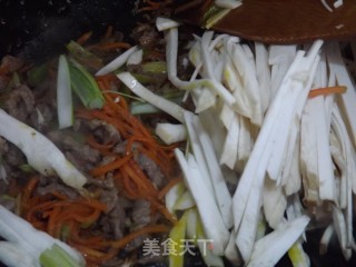 杏鲍菇肉丝面的做法步骤：4