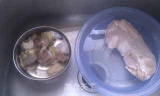 客家菜——砂仁肚包鸡的做法步骤：1