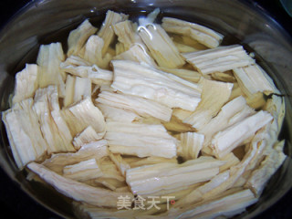 既有荤菜之香又兼素食之益的------八宝素什锦的做法步骤：4