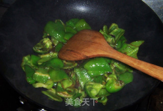 10分钟快手菜---青椒炒蛋的做法步骤：6